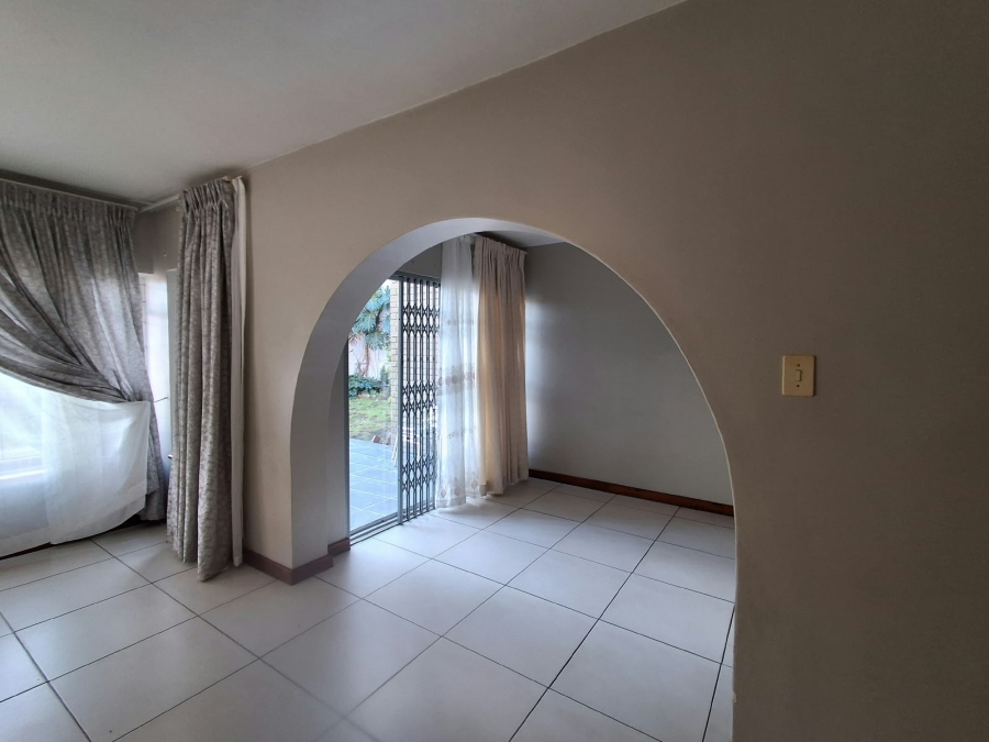 To Let 3 Bedroom Property for Rent in Walmer Eastern Cape